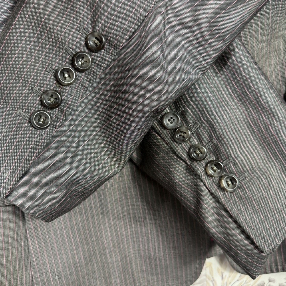 Escada Gray Pinstripe Wool Silk Blazer Pink Lining Size 42 Designer Jacket - Picture 4 of 16